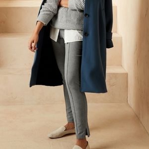 Banana Republic woman's gray dress pant